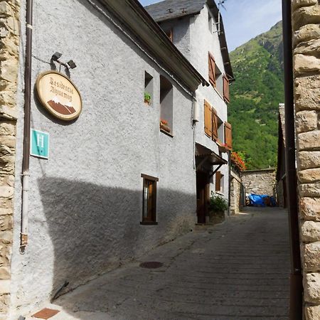 Hostal Aiguamog Salardú Εξωτερικό φωτογραφία